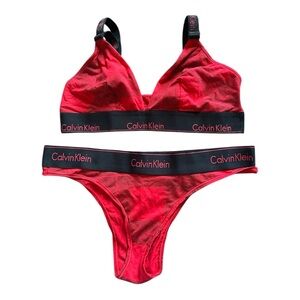 Calvin Klein Set BNWOT